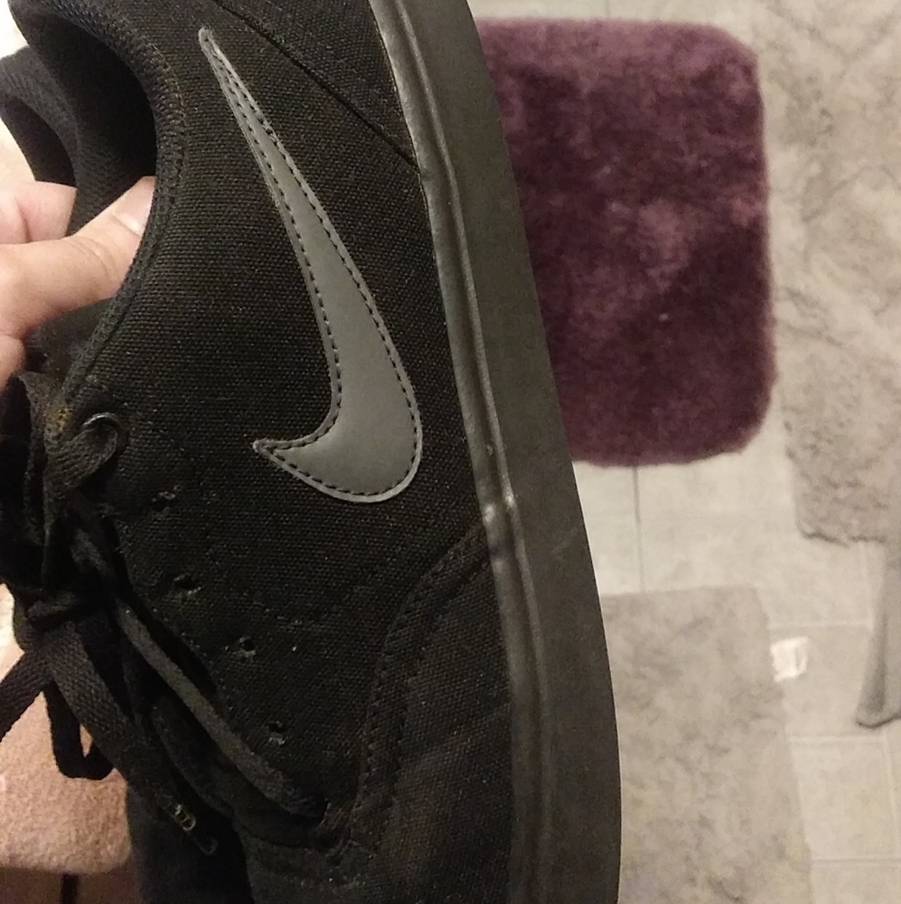 Mens shoes